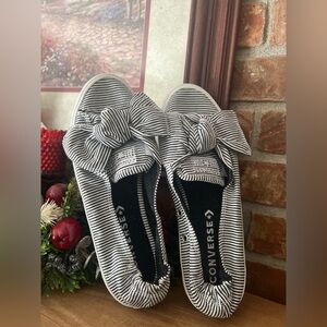 🖤 Converse Chuck Taylor All-Star Knot Slip with Bow
Shoes Women's